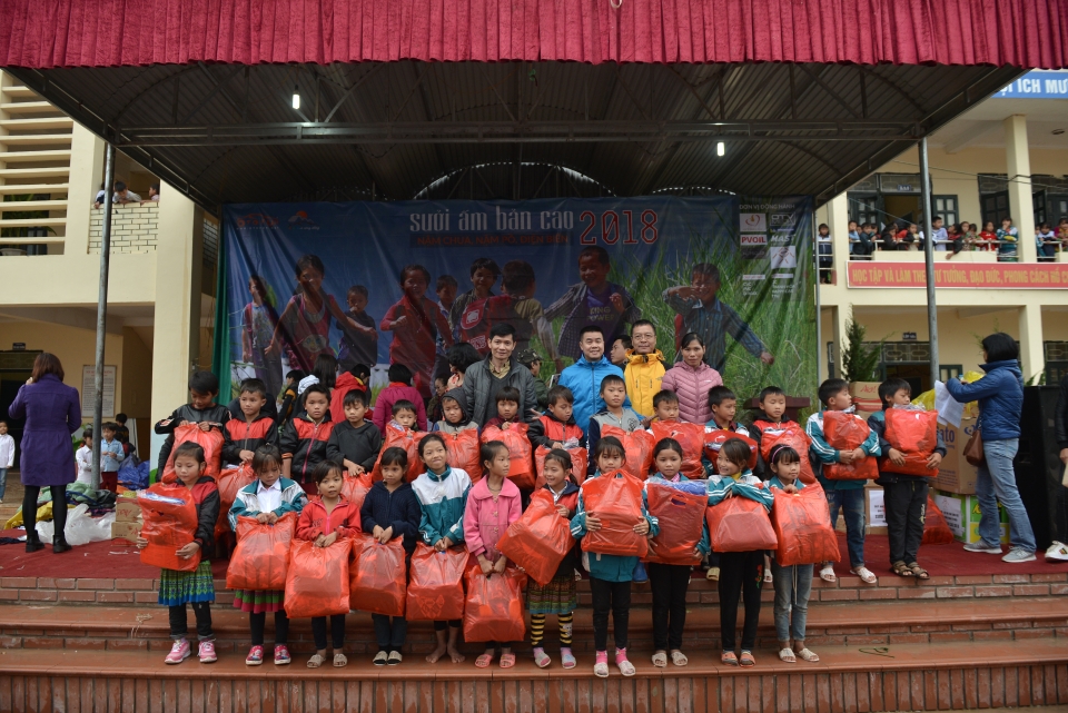 nam po noi thap lua suoi am ban cao 2018