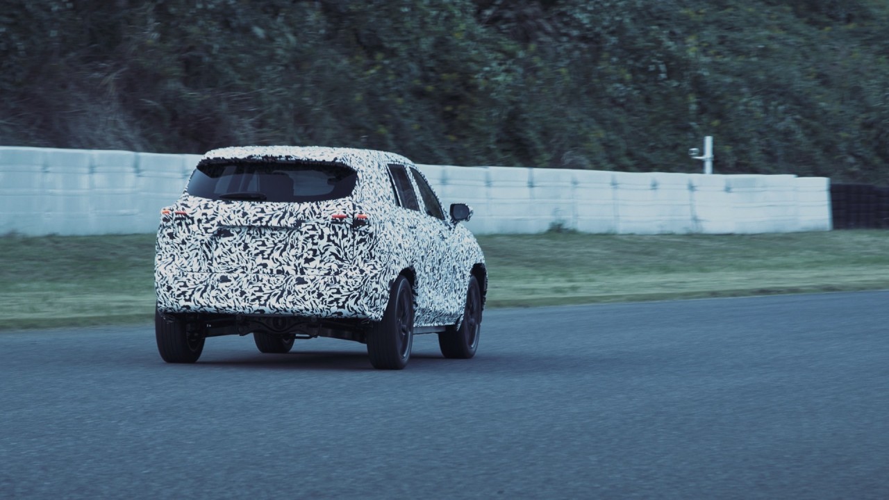 Lexus nhá hàng bộ đôi SUV và sedan điện hoàn toàn mới