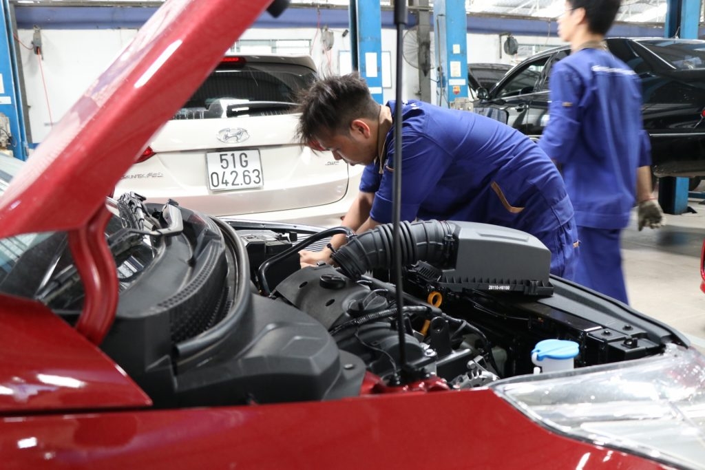 Xe hỏng, nên sửa ở gara chính hãng hay tư nhân? Xe hỏng, nên sửa ở gara chính hãng hay tư nhân?