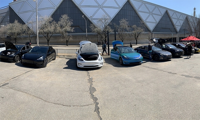 Tesla bị cấm tham dự triển lãm vì quay lưng lại hệ thống đại lý ô tô kiểu truyền thống tesla bi cam tham du trien lam vi quay lung lai he thong dai ly o to kieu truyen thong