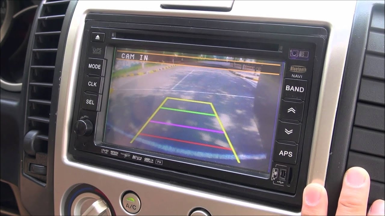 Đề xuất ô tô phải có camera lùi, xe máy phải kiểm tra khí thải mới được lưu thông de xuat o to phai co camera lui xe may phai kiem tra khi thai moi duoc luu thong