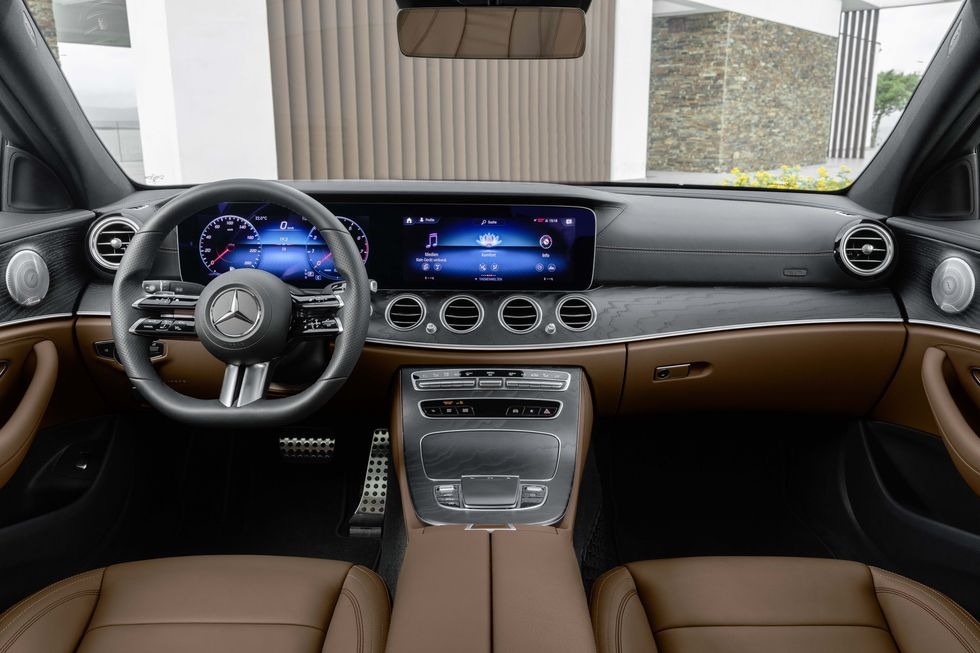 Mercedes-Benz E-Class 2021 sẽ có vô lăng cảm ứng mercedes benz e class 2021 se co vo lang cam ung