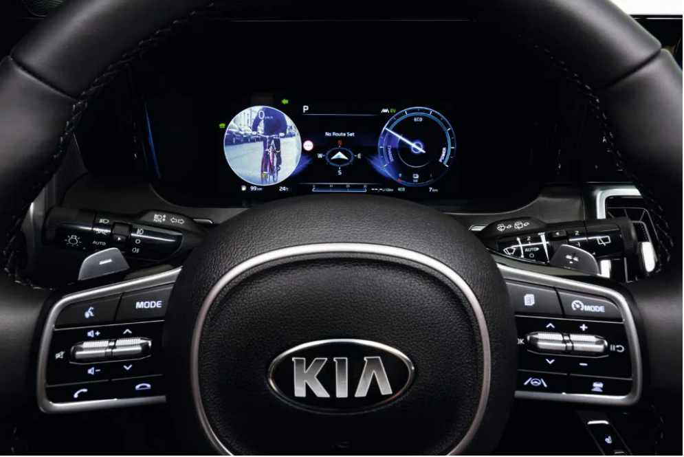 man hinh kiem soat diem mu tren kia sorento 2021 hoat dong nhu the nao