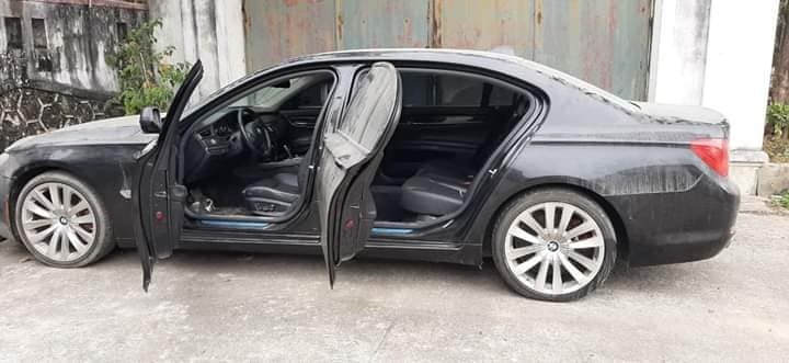 Ngân hàng thanh lý xe BMW 320i và BMW 750Li giá rẻ ngan hang thanh ly xe bmw 320i va bmw 750li gia re 19104