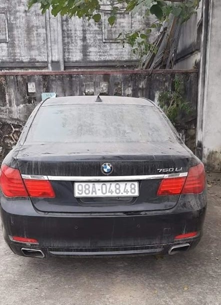 Ngân hàng thanh lý xe BMW 320i và BMW 750Li giá rẻ ngan hang thanh ly xe bmw 320i va bmw 750li gia re 19104
