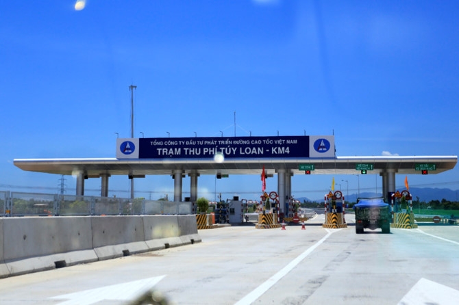 Trải nghiệm cao tốc hơn 18 nghìn tỷ đầu tiên ở miền Trung trai nghiem cao toc hon 18 nghin ty dau tien o mien trung