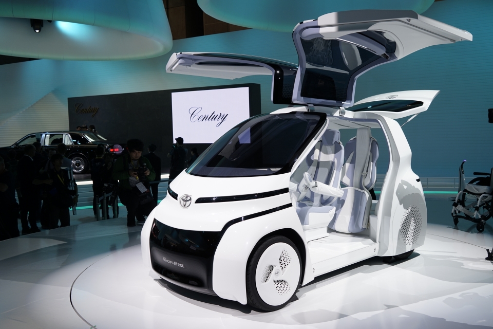 tokyo 2017 toyota tao an tuong voi bo ba concept i ung dung cong nghe ai