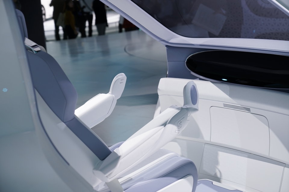 tokyo 2017 toyota tao an tuong voi bo ba concept i ung dung cong nghe ai