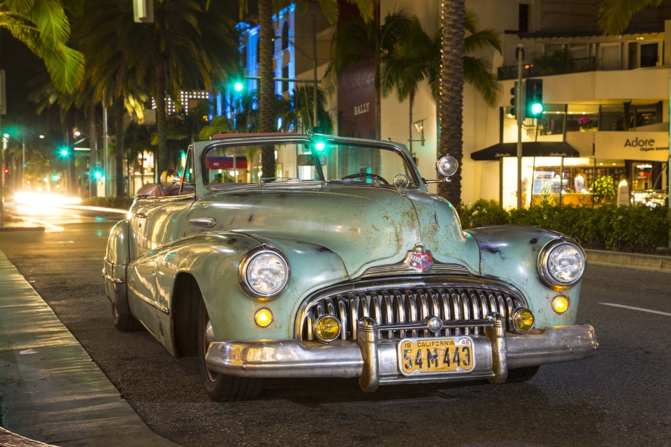 doc dao buick super 8 doi 1948 do kieu con hoang hoai co