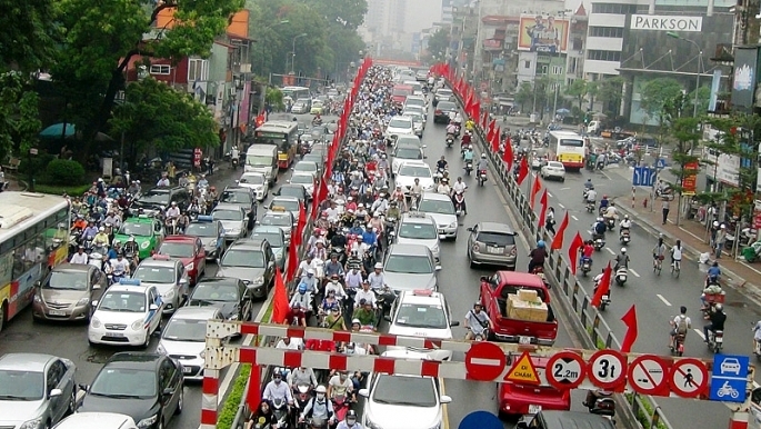 Hà Nội: Đồng bộ nhiều giải pháp giảm ùn tắc giao thông và ô nhiễm môi trường ha noi dong bo nhieu giai phap giam un tac giao thong va o nhiem moi truong