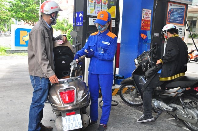 Xả thêm quỹ bình ổn để giữ giá xăng sau Tết xa them quy binh on de giu gia xang sau tet