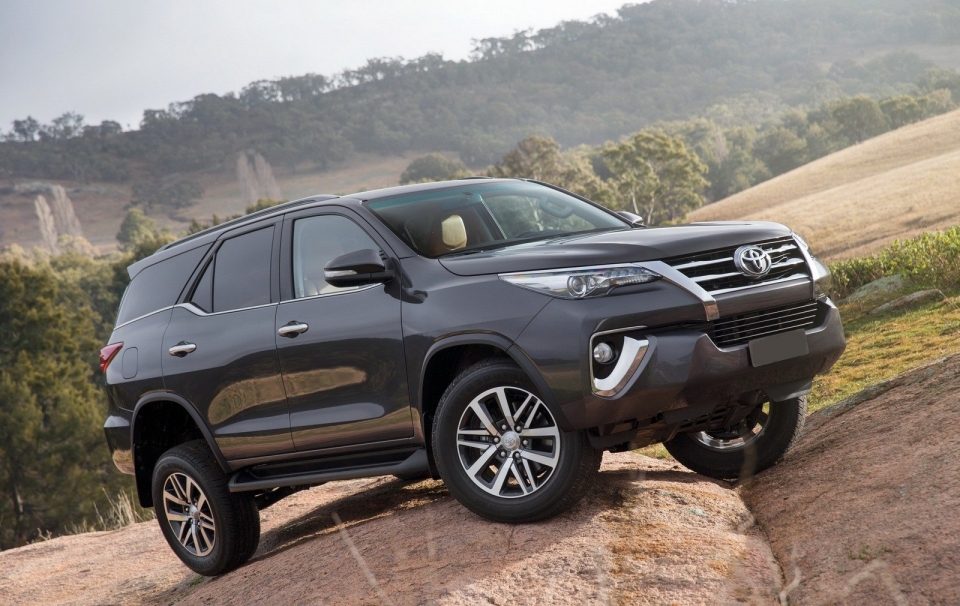 suv 7 cho pho dung muc gia nao cho nguoi dung viet