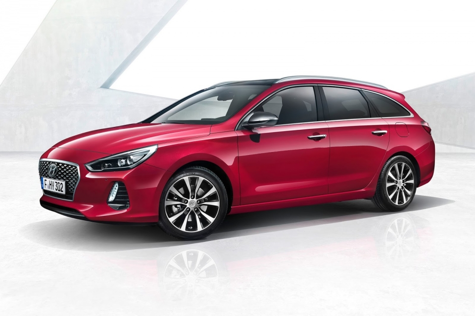 hyundai i30 wagon moi chinh thuc lo dien