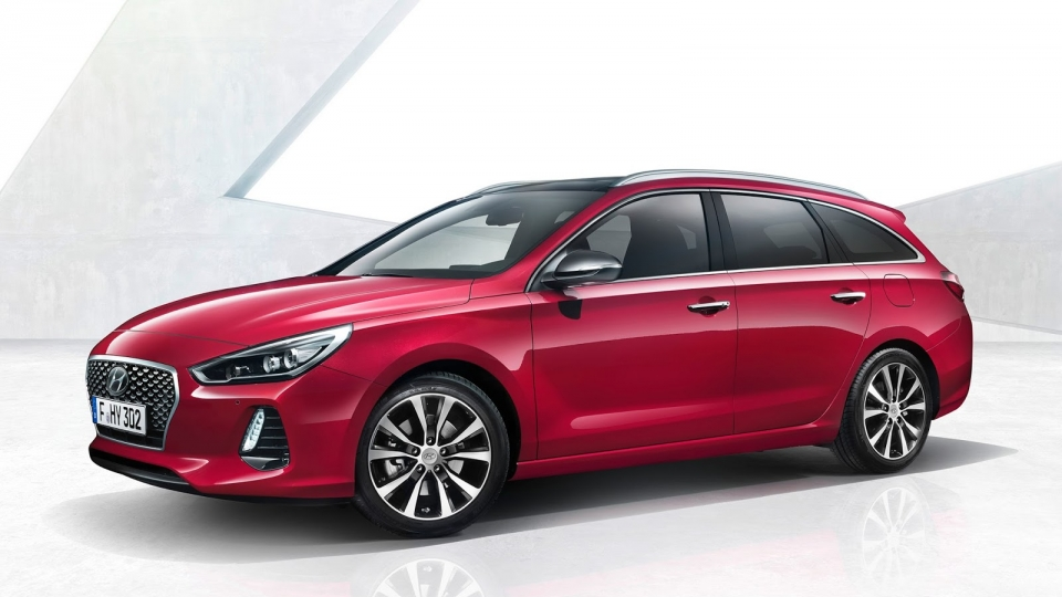 Hyundai i30 Wagon mới chính thức lộ diện