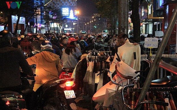 Kinh hoàng giao thông Hà Nội những ngày giáp Tết kinh hoang giao thong ha noi nhung ngay giap tet