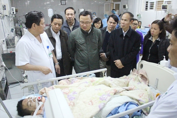 Thông tin chính thức vụ xe khách lao xuống vực trên Quốc lộ 4D thong tin chinh thuc vu xe khach lao xuong vuc tren quoc lo 4d