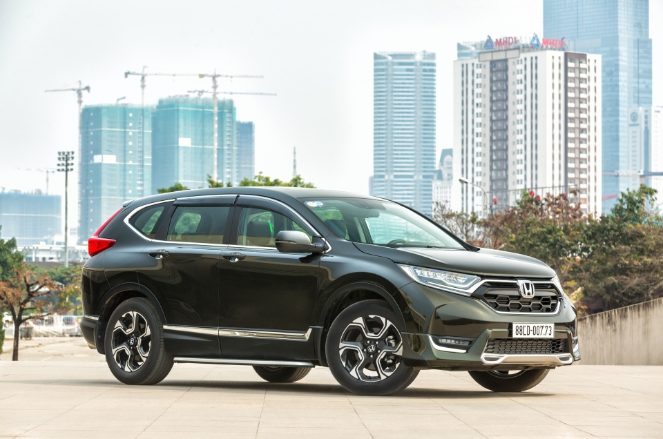 Honda CR-V 7 chỗ "giảm giá" hơn 180 triệu đồng, công bố giá bán Jazz honda cr v 7 cho giam gia hon 180 trieu dong cong bo gia ban jazz