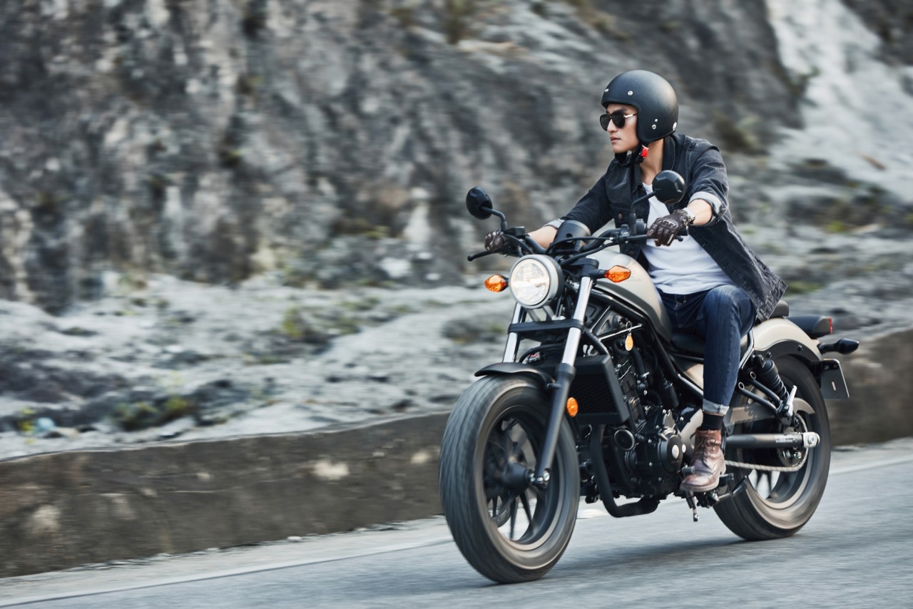 Ngắm Honda Rebel 300 đậm chất phong trần giữa núi rừng ngam honda rebel 300 dam chat phong tran giua nui rung