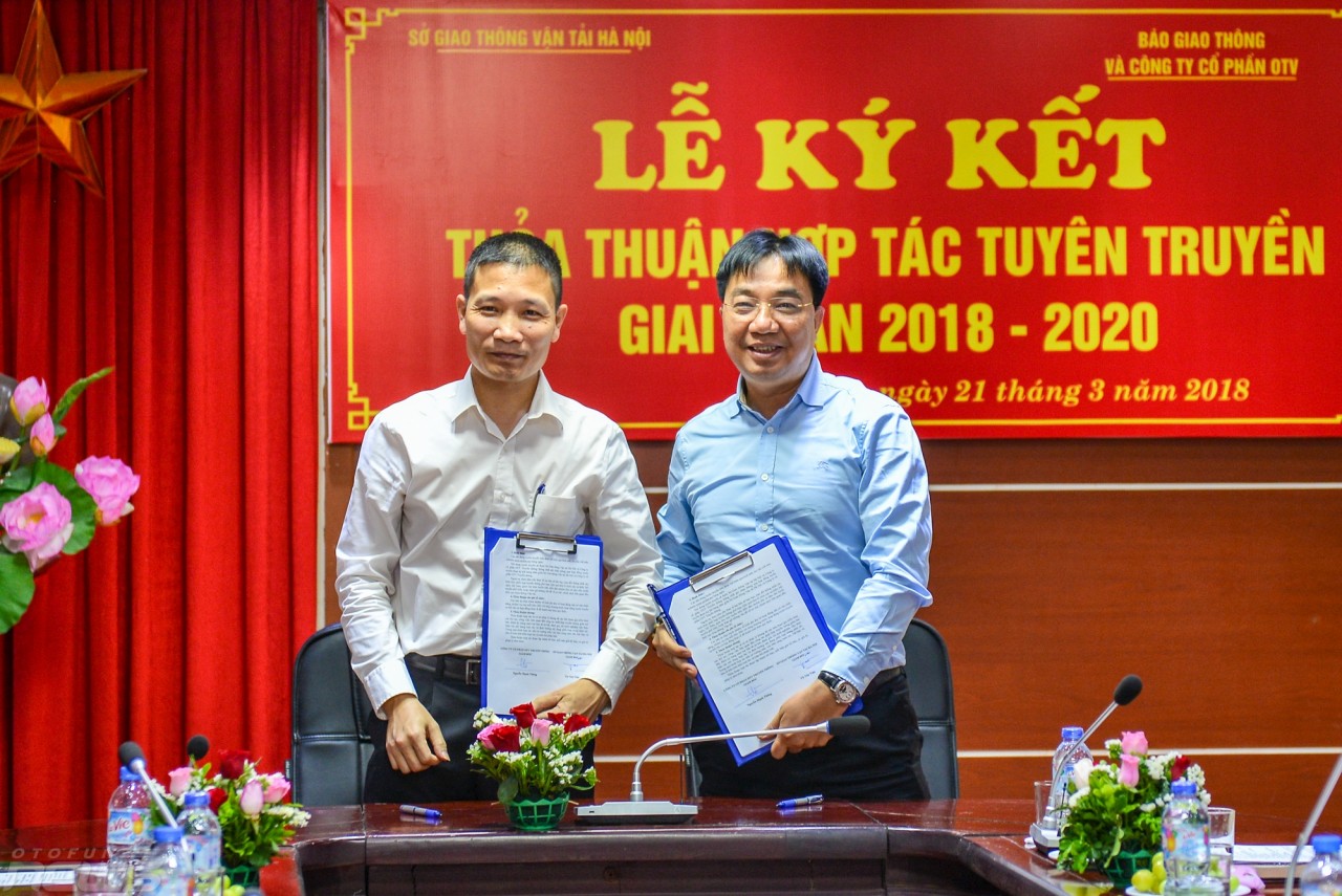 so gtvt ha noi va dien dan otofun hop tac day manh tuyen truyen