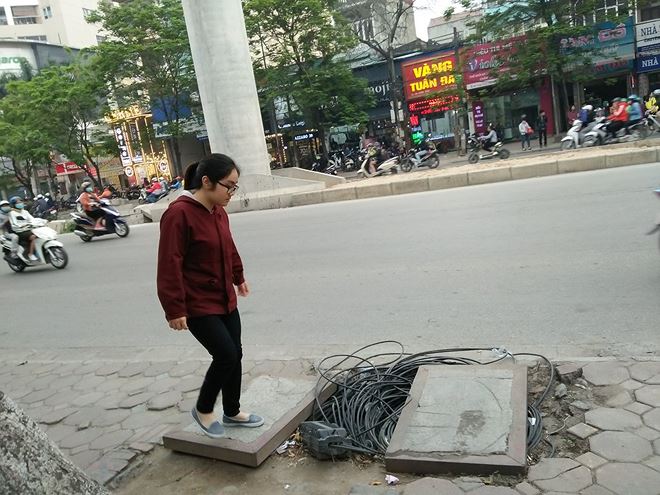 ho cap day cap bay nguoi di duong ha noi
