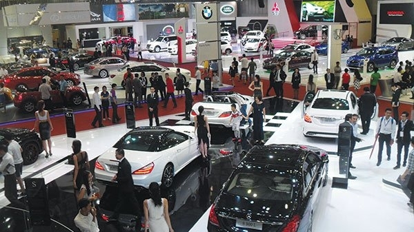 Xe nhập khẩu vào Việt Nam tiếp tục tăng mạnh trong tháng 3/2017