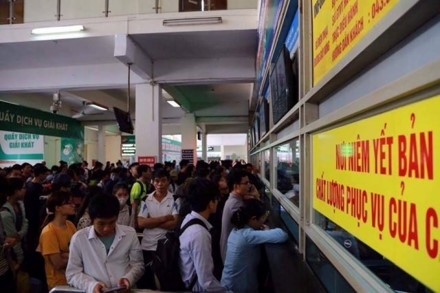 cac ben xe chat nhu nem coi nguoi ve nghi le