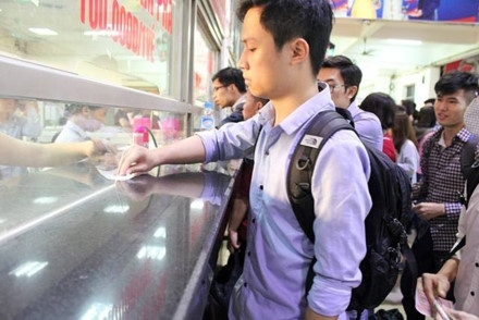 cac ben xe chat nhu nem coi nguoi ve nghi le