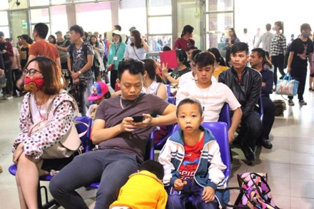 cac ben xe chat nhu nem coi nguoi ve nghi le