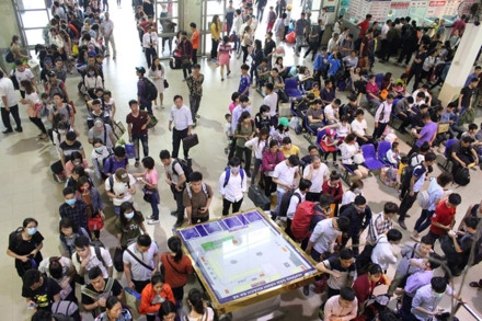 cac ben xe chat nhu nem coi nguoi ve nghi le