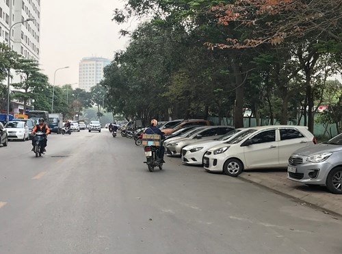 Hà Nội: Tăng cường xử lý các điểm trông giữ phương tiện trái phép ha noi tang cuong xu ly cac diem trong giu phuong tien trai phep