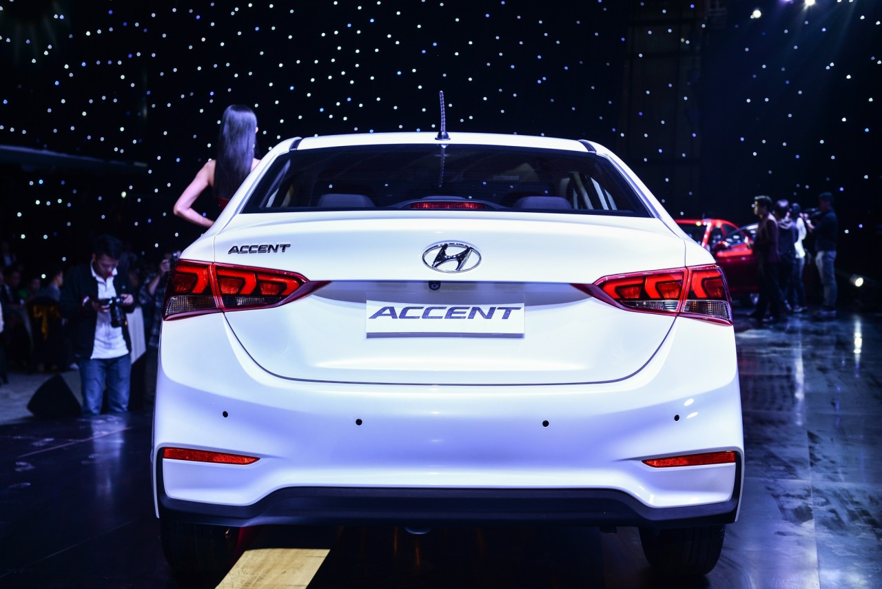 Hyundai Accent 2018 hoàn toàn mới "thổi lửa" vào cuộc chiến phân khúc sedan cỡ B hyundai accent 2018 hoan toan moi thoi lua vao cuoc chien phan khuc sedan co b
