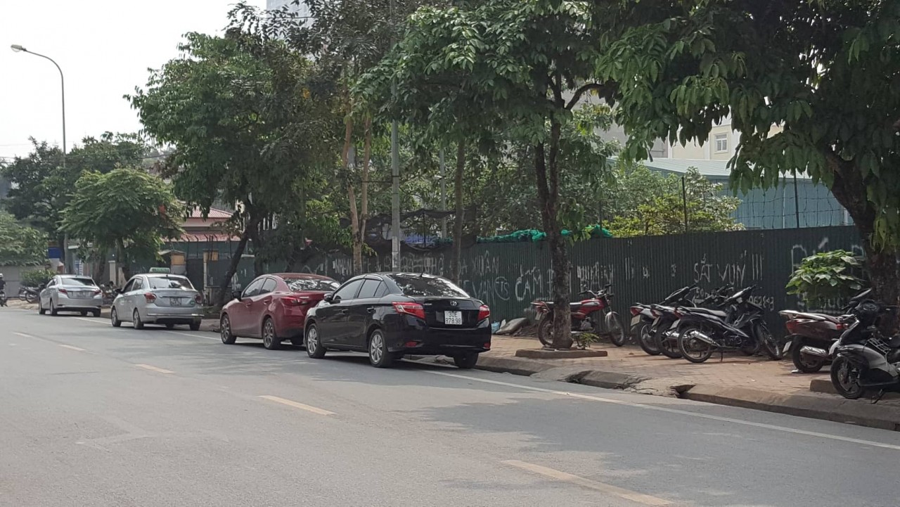 Hà Đông: Tràn lan tình trạng chiếm dụng vỉa hè, lòng đường tại phường Hà Cầu ha dong tran lan tinh trang chiem dung via he long duong tai phuong ha cau