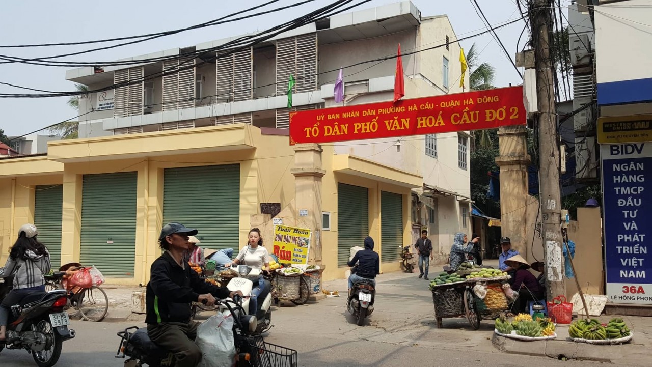 Hà Đông: Tràn lan tình trạng chiếm dụng vỉa hè, lòng đường tại phường Hà Cầu ha dong tran lan tinh trang chiem dung via he long duong tai phuong ha cau