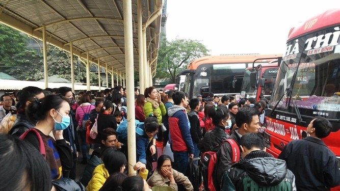 Hà Nội: Xem xét ngừng hoạt động nhà xe "nhồi nhét" khách