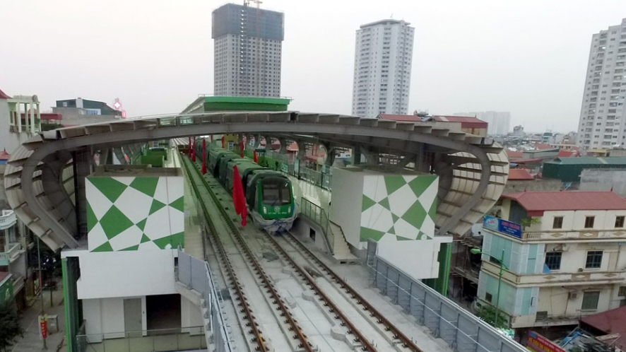 Đoàn tàu và nhà ga mẫu đầu tiên tuyến đường sắt Cát Linh - Hà Đông
