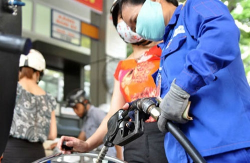 Ngày mai, giá xăng có thể giảm mạnh ngay mai gia xang co the giam manh