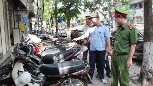 Chống lấn chiếm vỉa hè, lòng đường: Không để cảnh "bắt cóc bỏ đĩa"