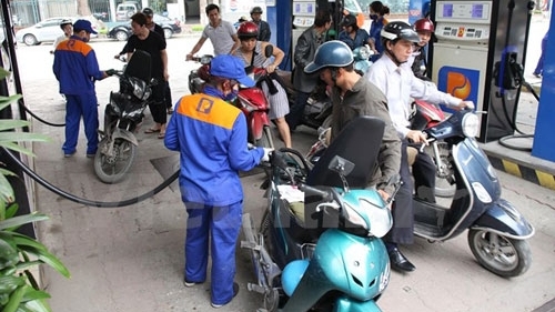 Giảm lần thứ hai liên tiếp, xăng RON 92 xuống còn 17.063 đồng/lít