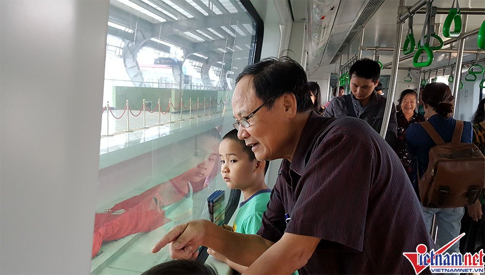 Một số bất tiện còn tồn tại ở tuyến đường sắt trên cao Cát Linh-Hà Đông nhieu bat tien o tuyen duong sat tren cao cat linh ha dong