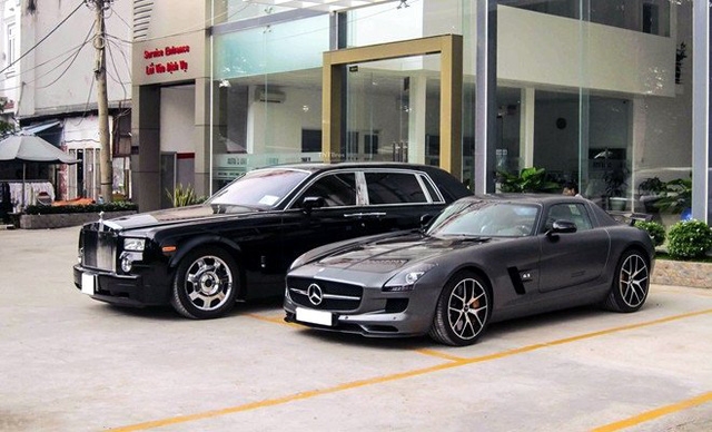 Ô tô sang biếu tặng: Bán tống bán tháo, dỡ showroom vì thua lỗ o to sang bieu tang ban tong ban thao do showroom vi thua lo