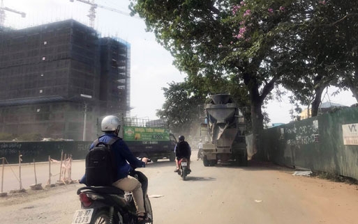 Đoạn đường Ngọc Trục - Nhổn: Xuống cấp, ách tắc doan duong ngoc truc nhon xuong cap ach tac