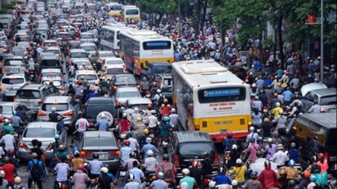 Giao thông Hà Nội: Tắc ở đâu?