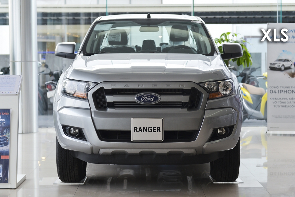 chi tiet ford ranger wildtrak 22l at 4x4 vua ra mat tai viet nam