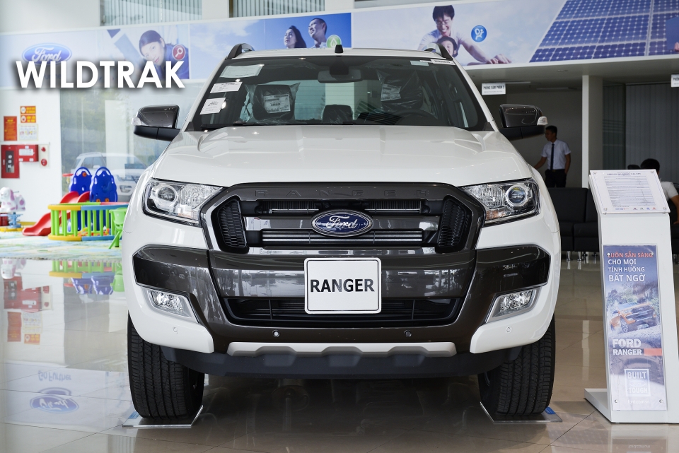 chi tiet ford ranger wildtrak 22l at 4x4 vua ra mat tai viet nam