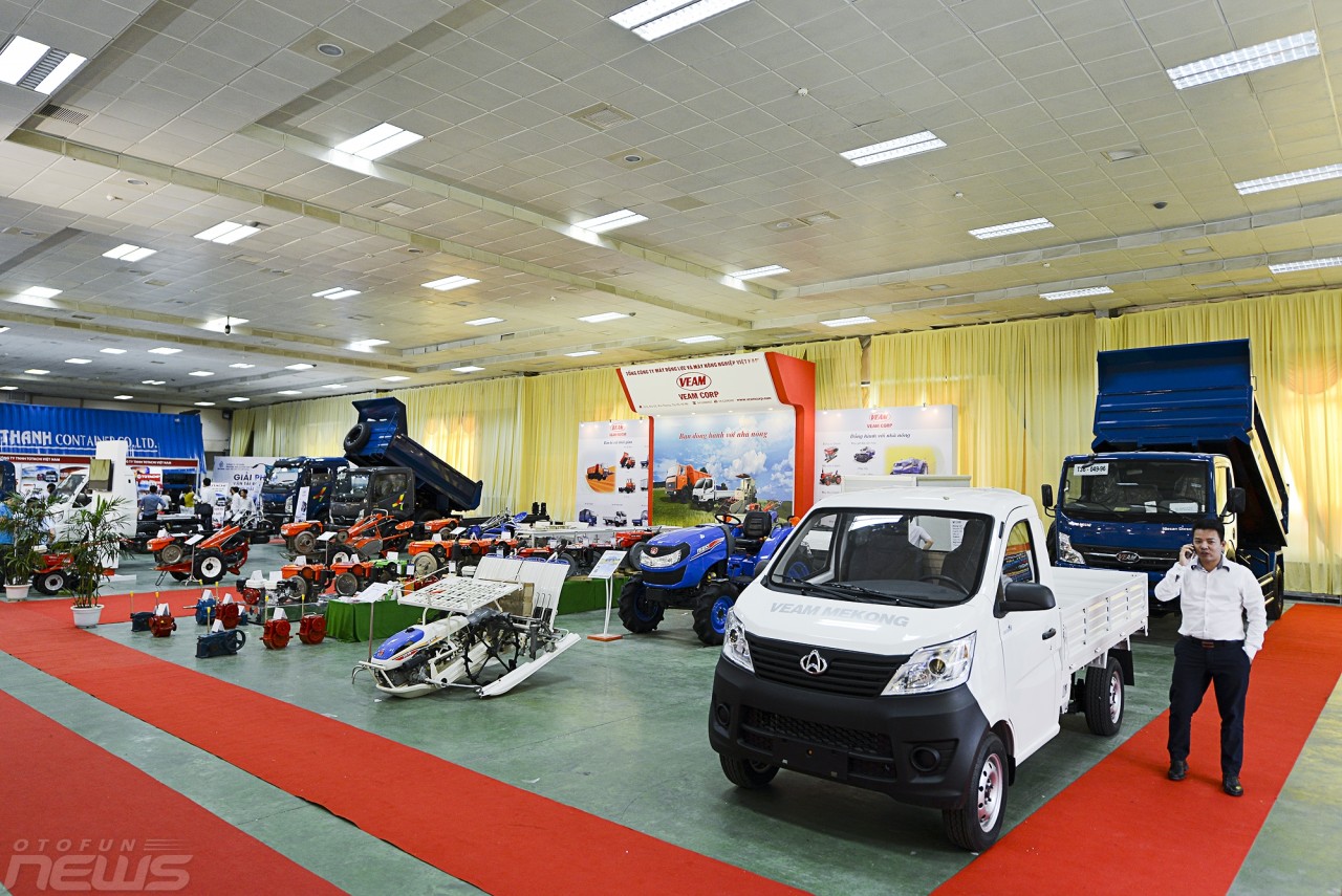 Vietnam AutoExpo 2017: Nhiều xe chuyên dụng độc đáo, đa dạng phụ tùng và phụ kiện vietnam autoexpo 2017 nhieu xe chuyen dung doc dao da dang phu tung va phu kien