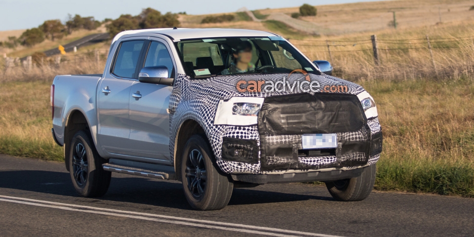 ford ranger va ford everest 2018 cung lo dien tren duong chay thu