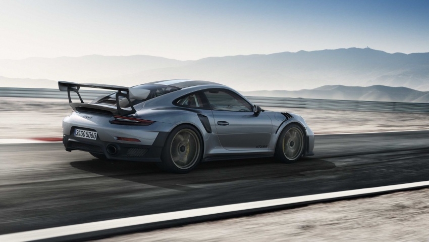 Porsche 911 GT2 RS lộ hình ảnh chính thức ngay trước thềm ra mắt porsche 911 gt2 rs lo hinh anh chinh thuc ngay truoc them ra mat