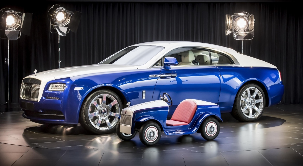 ngay cang co nhieu nguoi tre so huu xe sieu sang rolls royce