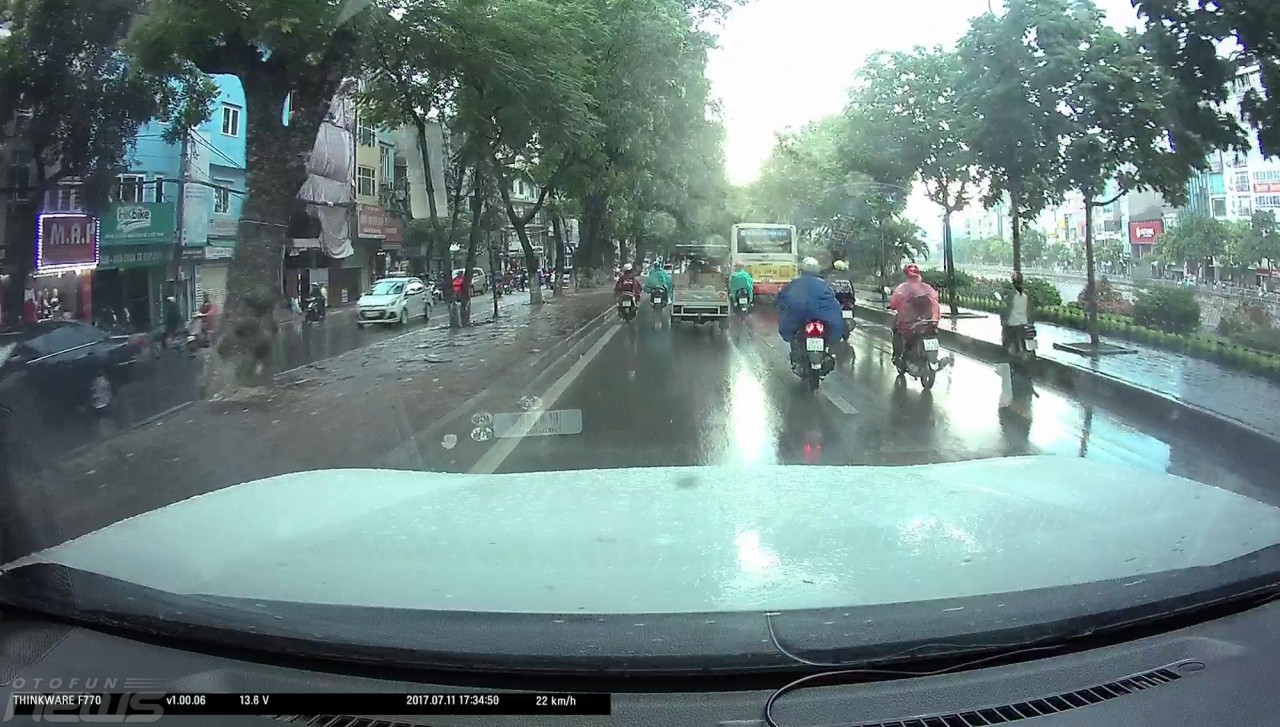 Camera hành trình THINKWARE F770: Đắt liệu có “xắt ra miếng”? camera hanh trinh thinkware f770 dat lieu co xat ra mieng