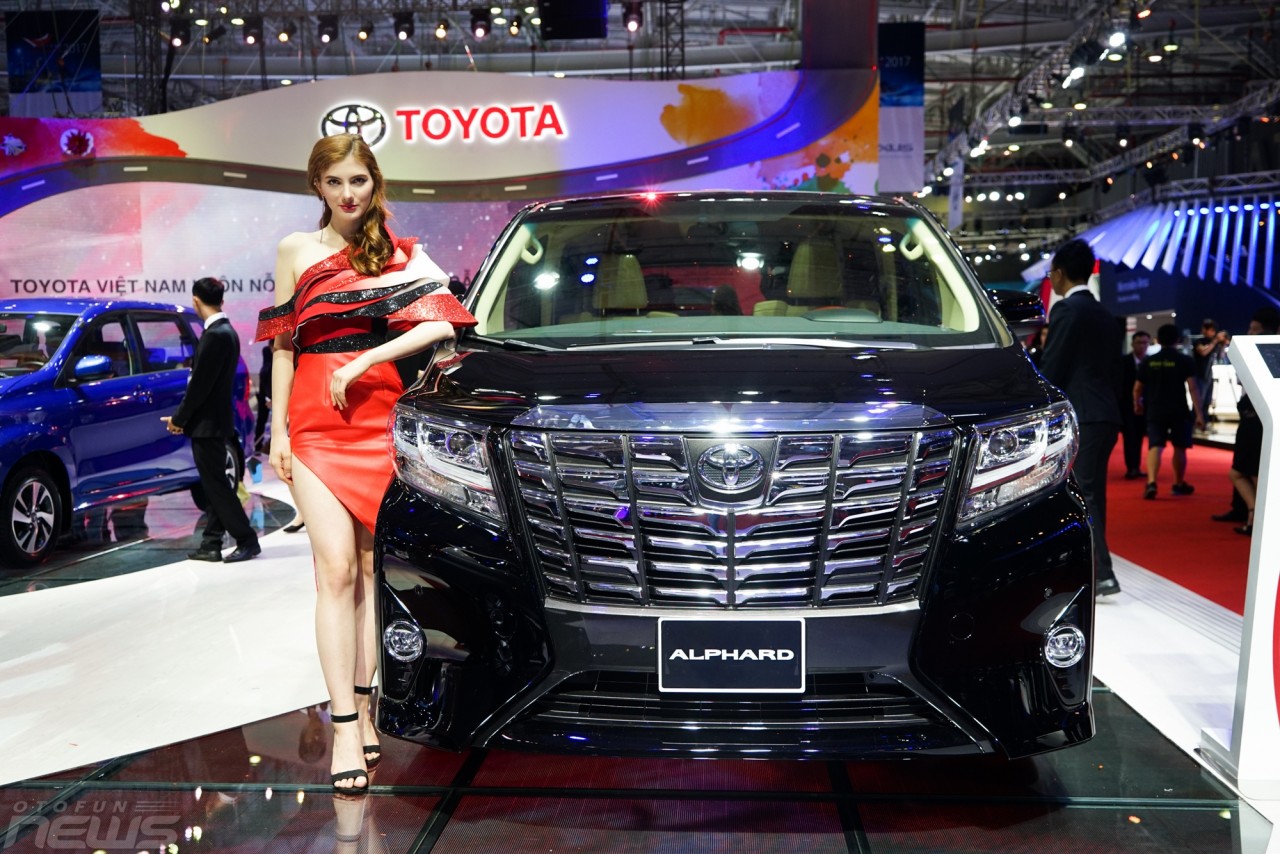 vms 2017 minivan cao cap toyota alphard chinh thuc trinh lang